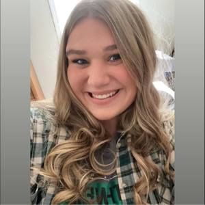 Meet your Posher, Taylor renee